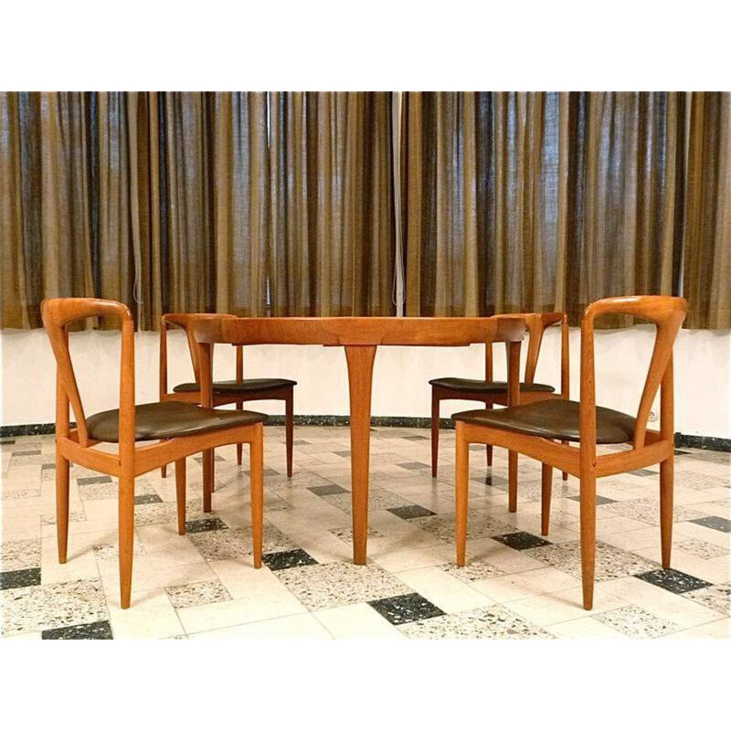 Juego de 4 sillas de comedor vintage de Johannes Andersen para Uldum Møbelfabrik, Dinamarca 1960