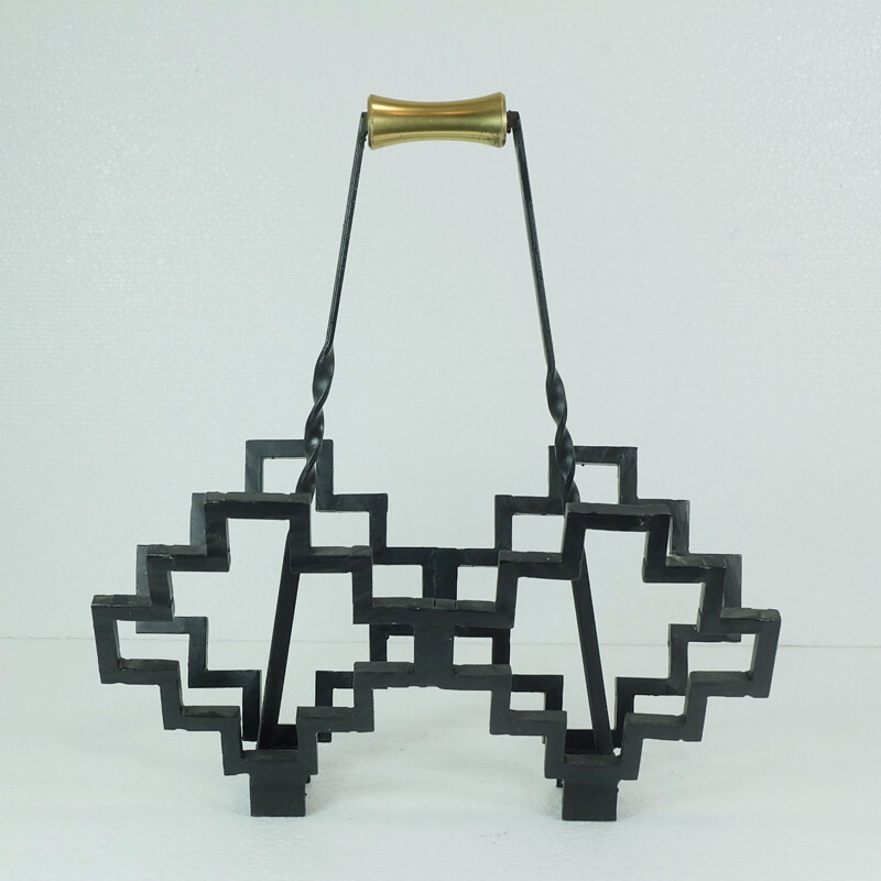 Mid century brutalist wrought-iron magazine rack - 1950s