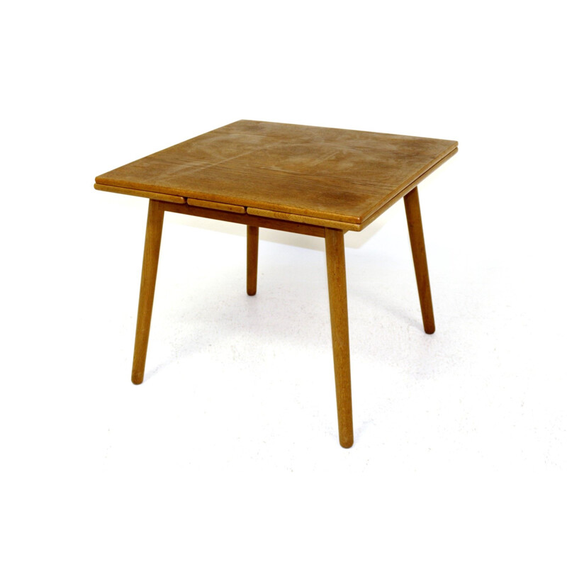 Vintage oak dining table by Poul Volther