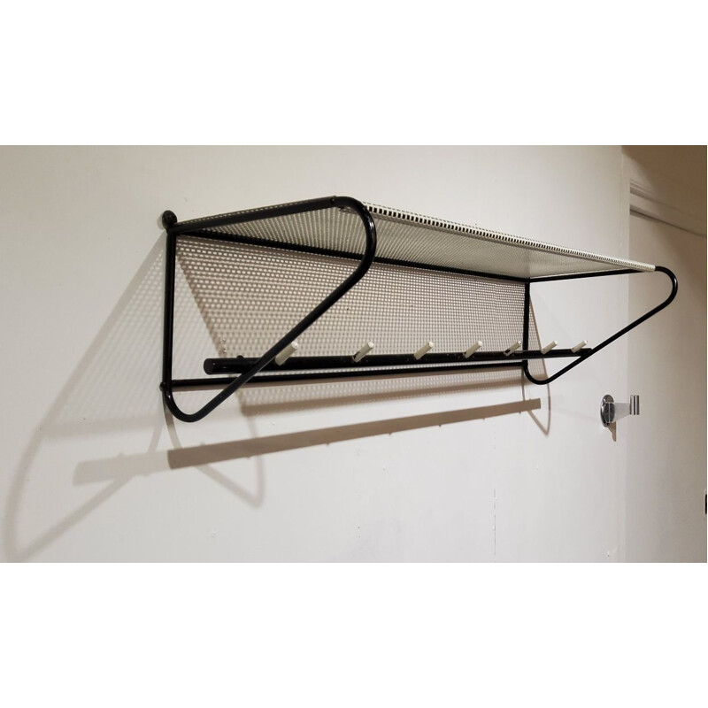 Vintage coat hanger Pilsatro