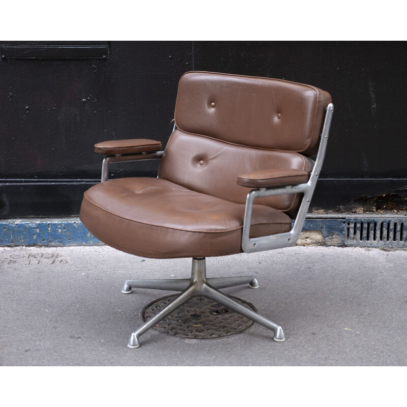 Vintage Charles & Ray Eames Lobby Armchair 1960s