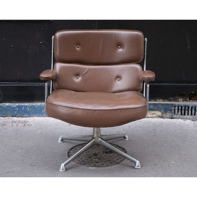 Vintage Charles & Ray Eames Lobby Armchair 1960s