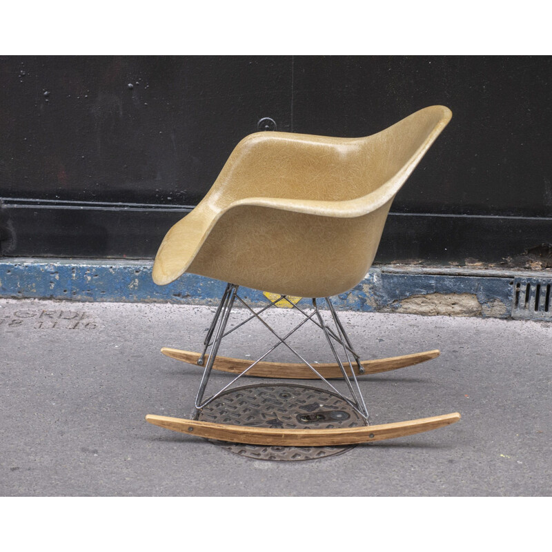 Vintage Light Ochre Rocking chair by Charles & Ray Eames 1960s