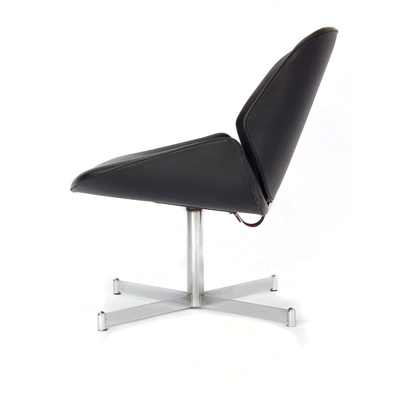 Artifort armchair in black leatherette and metal, Geoffrey HARCOURT - 1960s