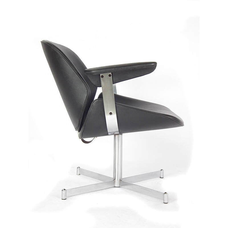 Artifort armchair in black leatherette and metal, Geoffrey HARCOURT - 1960s