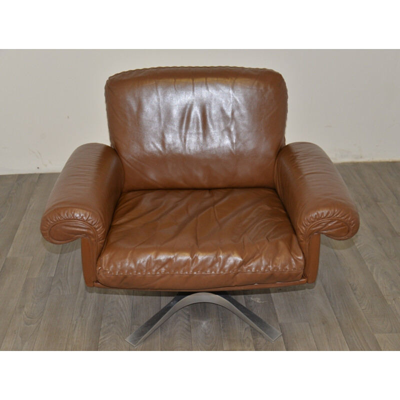 "DS 31" De Sede swivel armchair in brown leather - 1970s