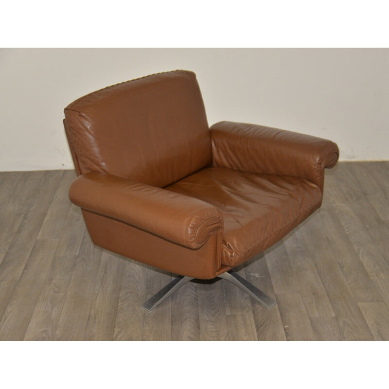 "DS 31" De Sede swivel armchair in brown leather - 1970s