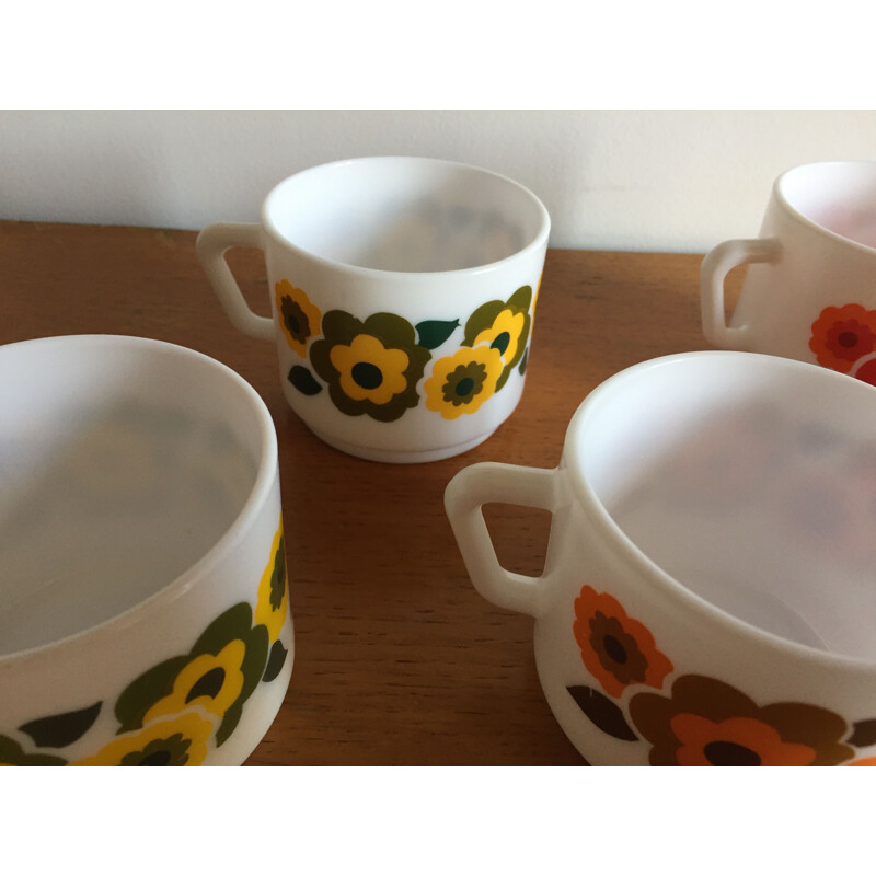 Lot de 5 tasses à café vintage fleuries par Arcopal 1970