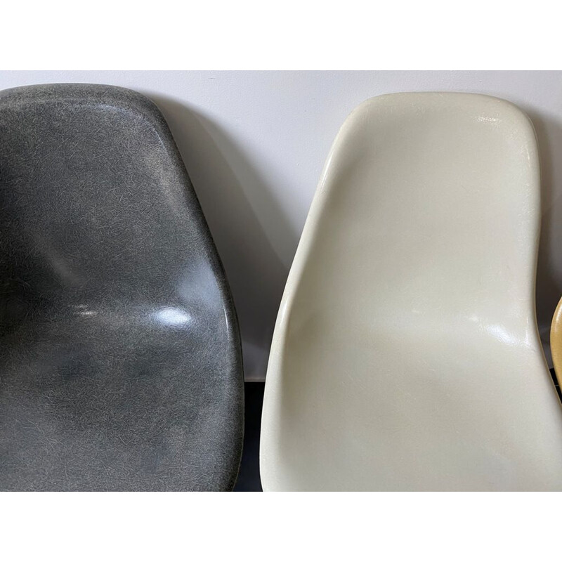 Set of 4 vintage elephant grey walnut eames herman miller chairs 1950s