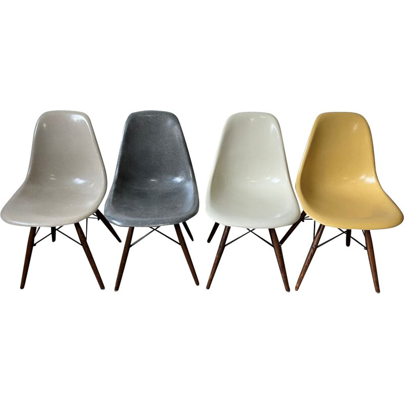 Set of 4 vintage elephant grey walnut eames herman miller chairs 1950s