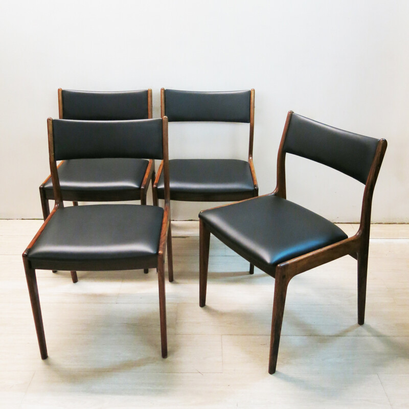 Set of four Uldum Mobelfabrik Scandinavian black chairs in rosewood, Johannes ANDERSEN - 1960