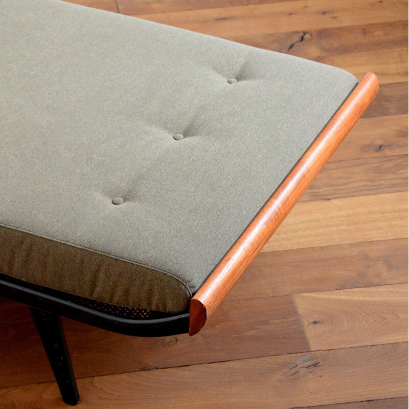 Vintage resting bed by Cordemeyer for Auping 1950s