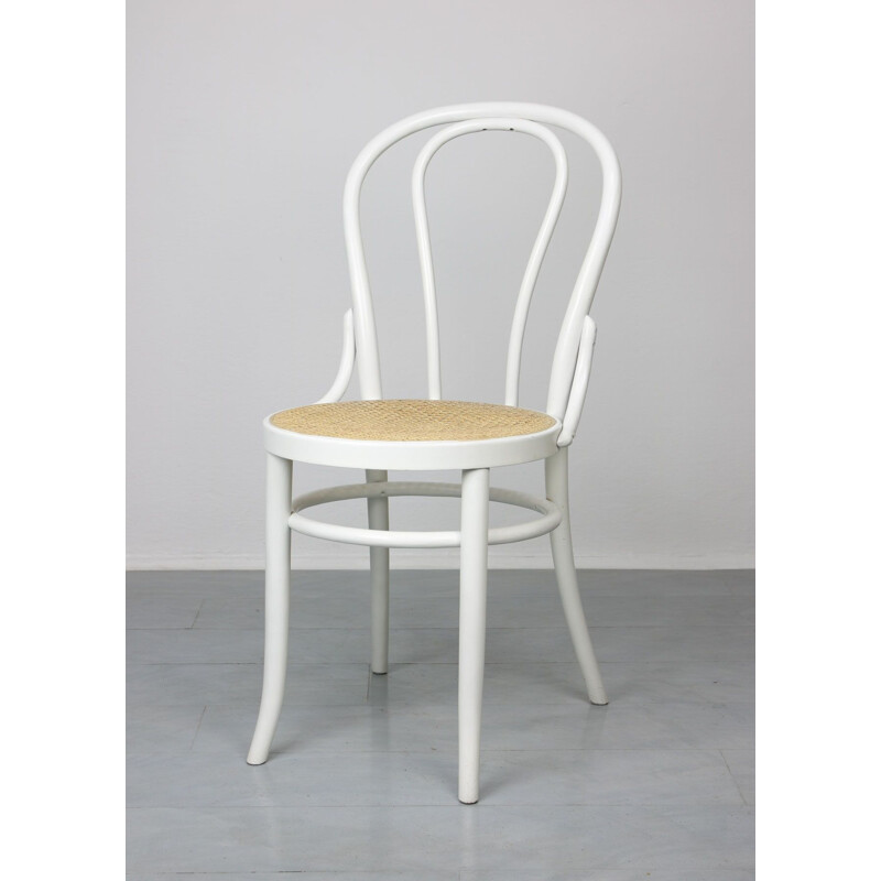 Set of 4 vintage White Chairs by Michael Thonet