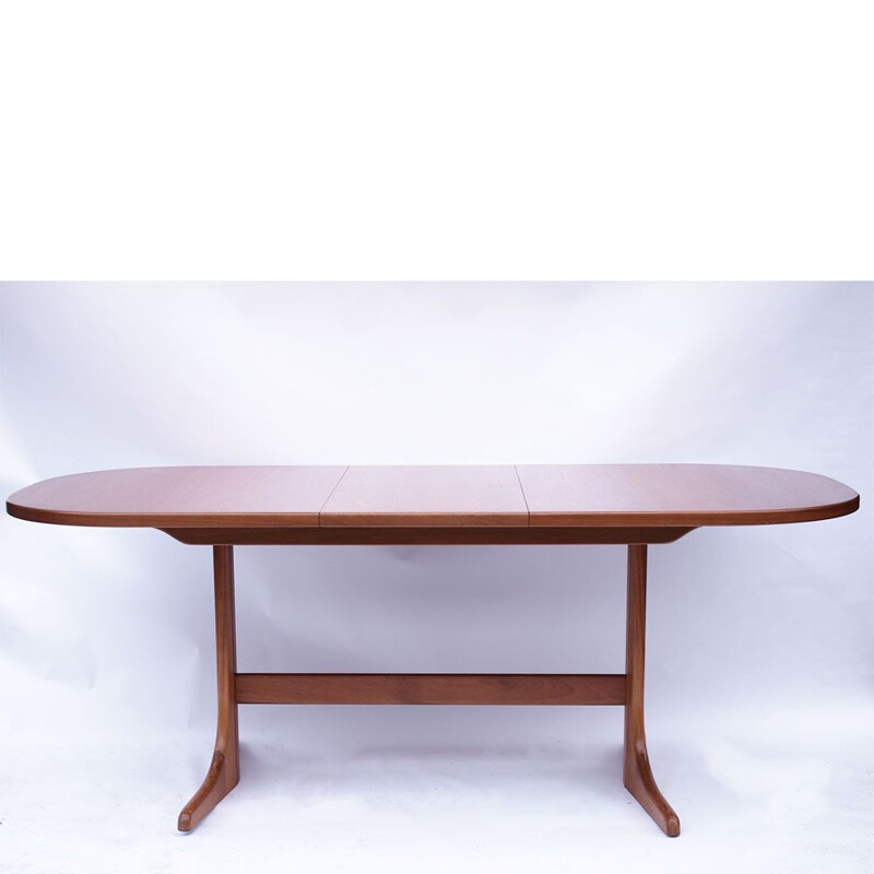 Table vintage ovale McIntosh scandinave 1960