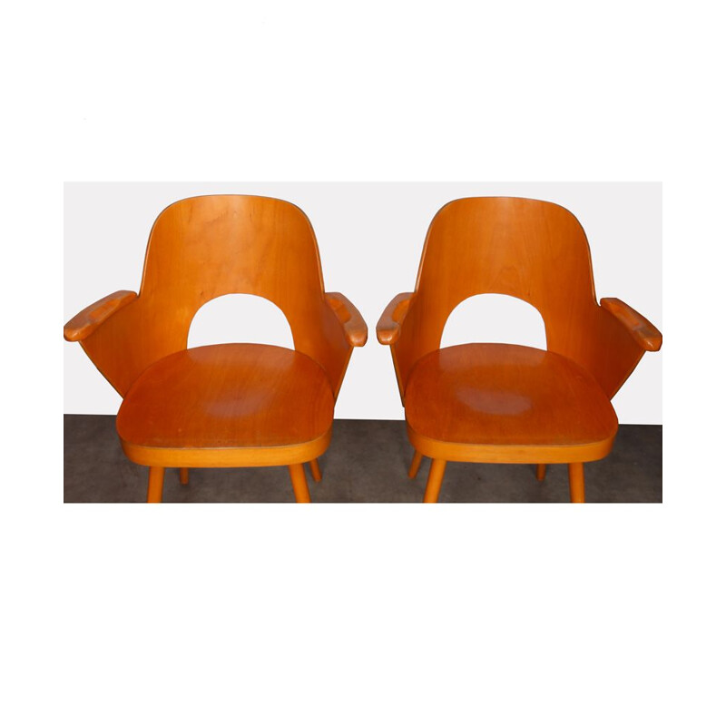 Pair of vintage wooden armchairs by Lubomir Hofmann for Ton 1960s
