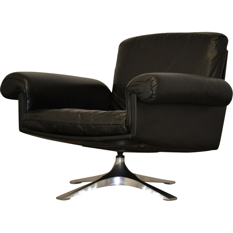 "DS 31" De Sede swivel armchair in black leather - 1970s