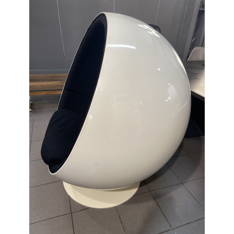 Vintage black ball chair Eero Aarnio 1986s