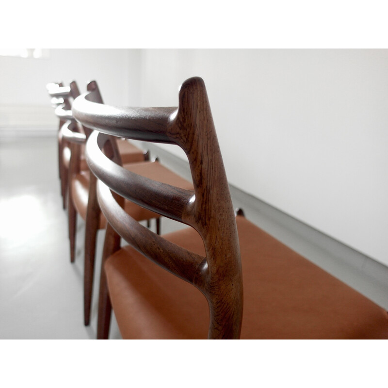 Set of 4 J.L Møller "Model 78" chairs in rosewood and cognac brown leather, Niels Otto MØLLER - 1960s