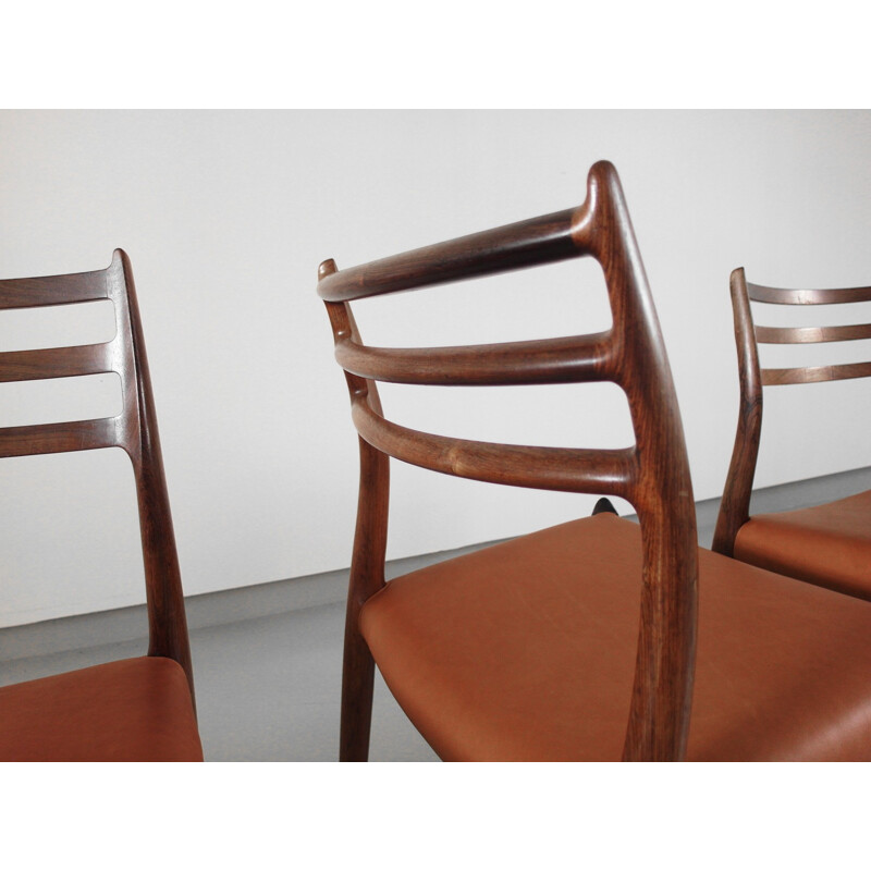 Set of 4 J.L Møller "Model 78" chairs in rosewood and cognac brown leather, Niels Otto MØLLER - 1960s