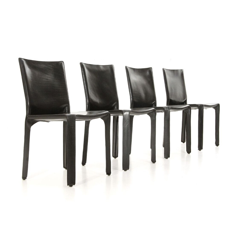 Juego de 4 sillas vintage de cuero negro de Mario Bellini para Cassina 1970