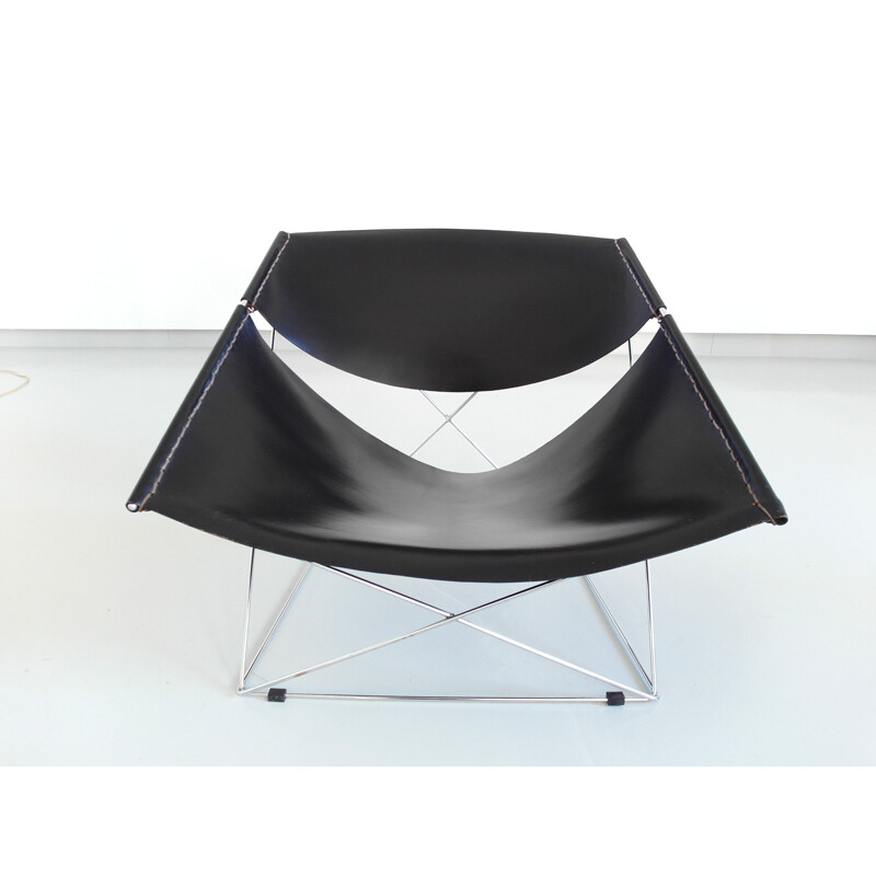 Artifort Hollande "Butterfly" chair in black leather and metal, Pierre PAULIN - 1970s