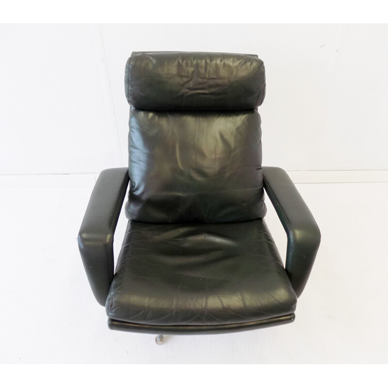 Vintage lounge chair dark green leather Kaufeld