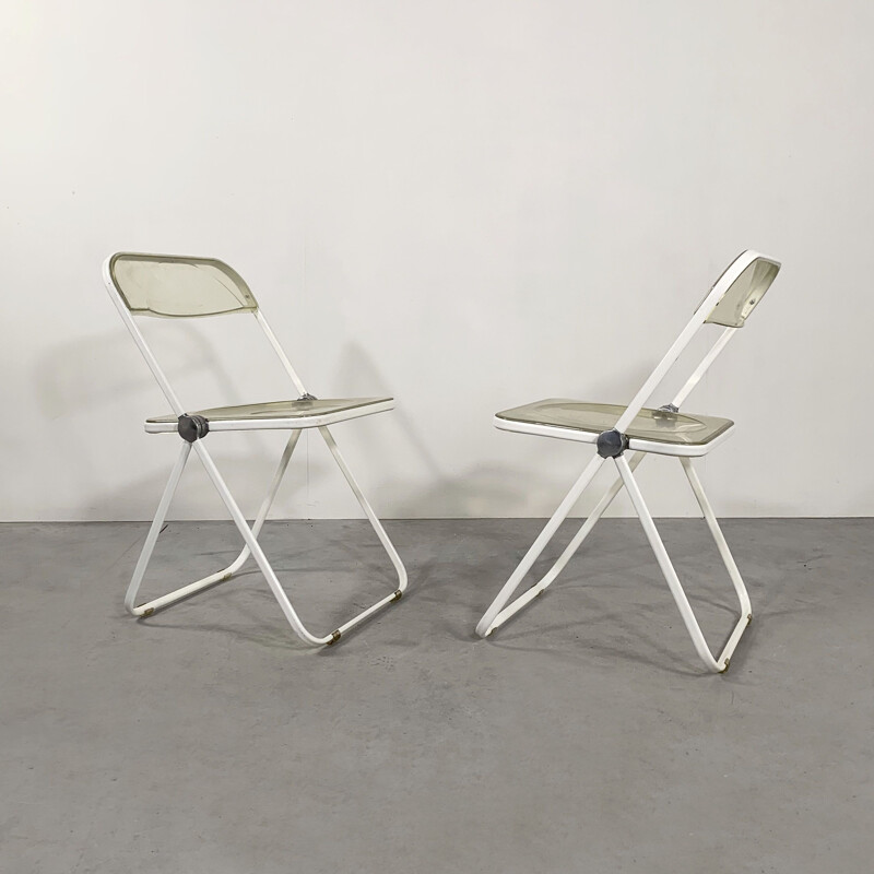 Pair of vintage White & Lucite Plia folding chairs by Giancarlo Piretti for Castelli 1960s