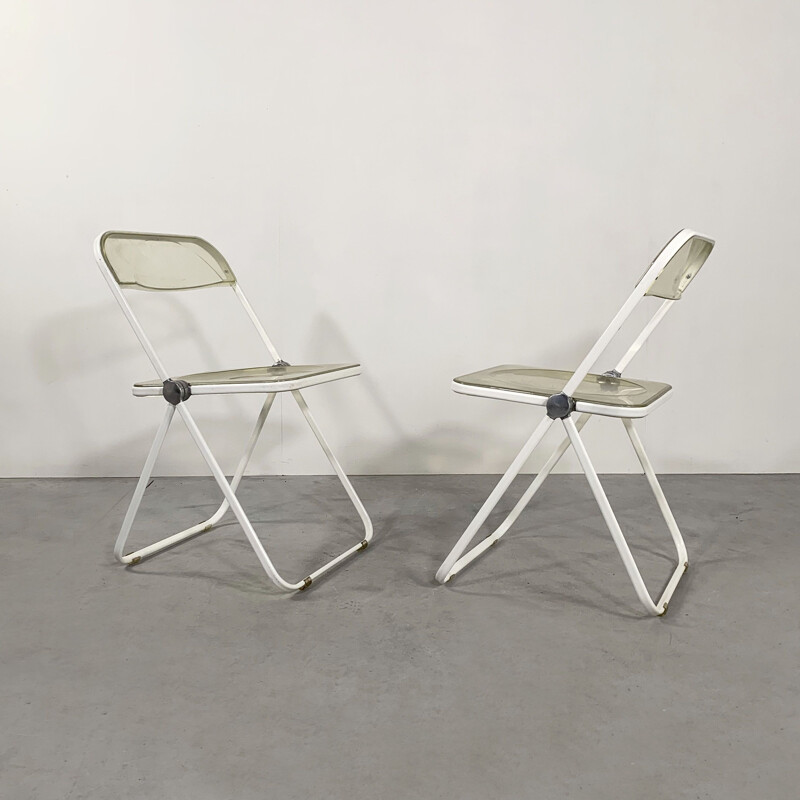 Paire de chaises vintage pliantes White & Lucite Plia par Giancarlo Piretti pour Castelli 1960