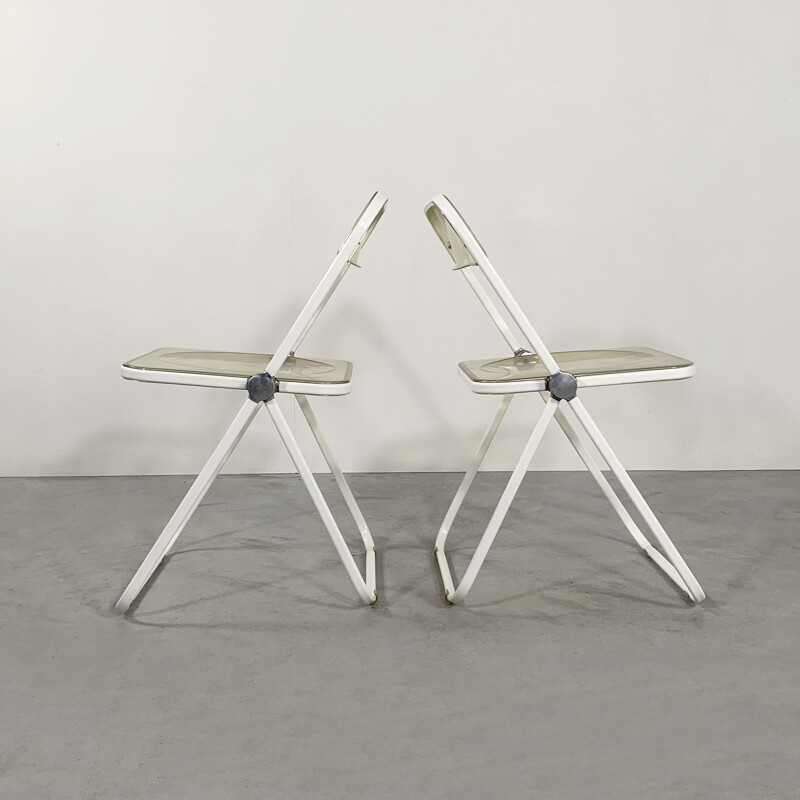 Pair of vintage White & Lucite Plia folding chairs by Giancarlo Piretti for Castelli 1960s