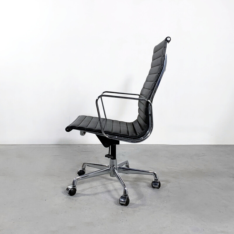 Vintage Office Chair by Charles & Ray Eames for ICF 1970s