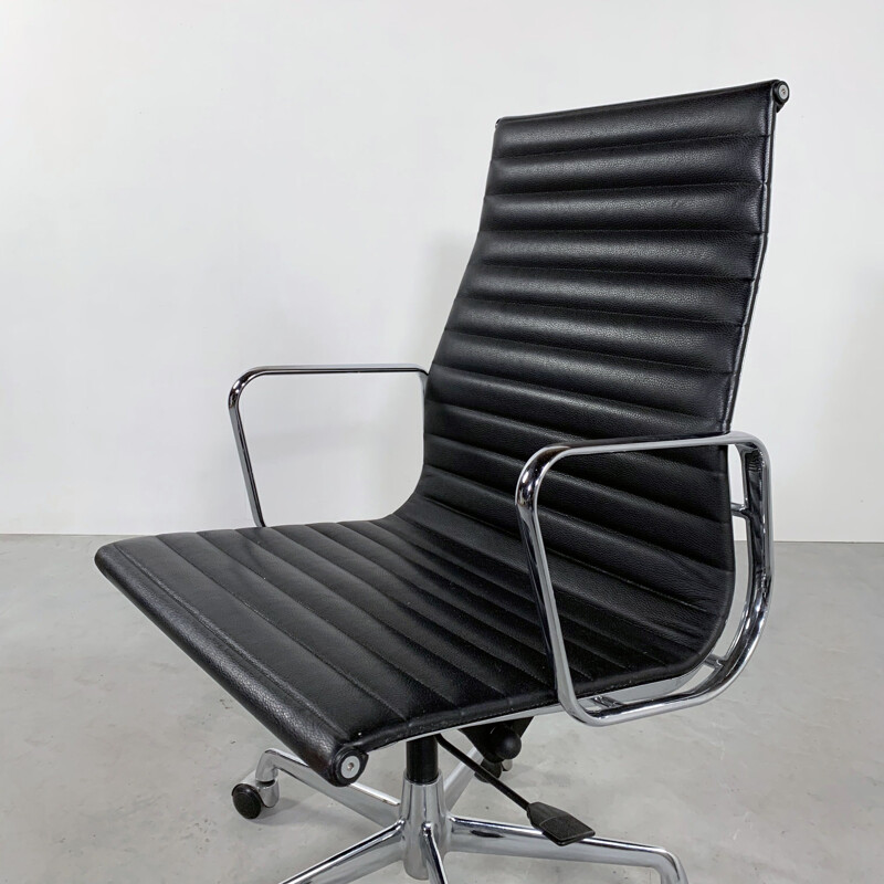 Vintage Office Chair by Charles & Ray Eames for ICF 1970s