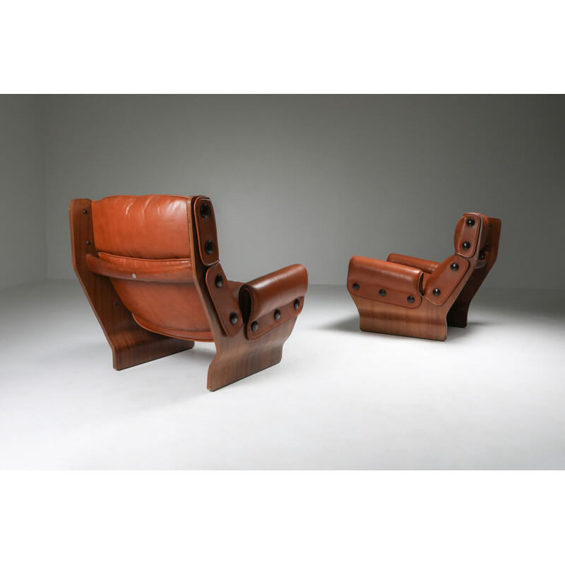 Paire de Fauteuil longues vintage Borsani en cuir cognac 1960