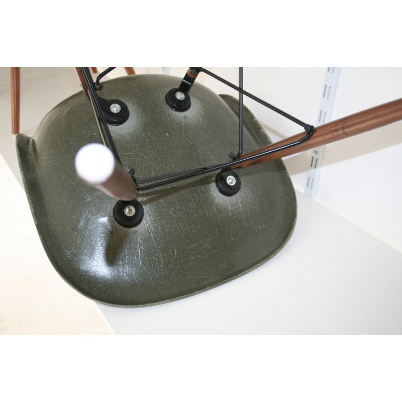 DSW forest green chair EAMES - 60