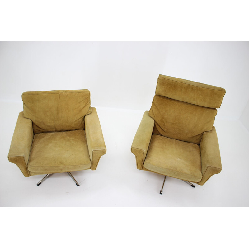 Pair of vintage Georg Thams Swivel Chairs Leather Denmark 1970s