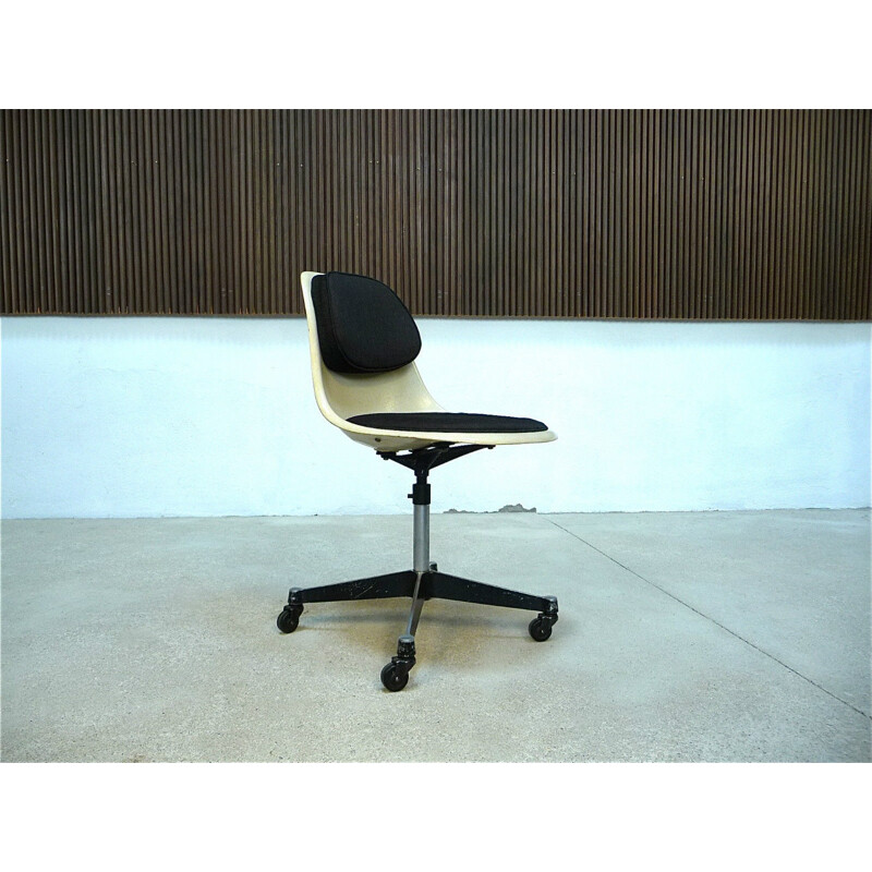 Silla de oficina Herman Miller "PSCC-4" de fibra de vidrio, Charles