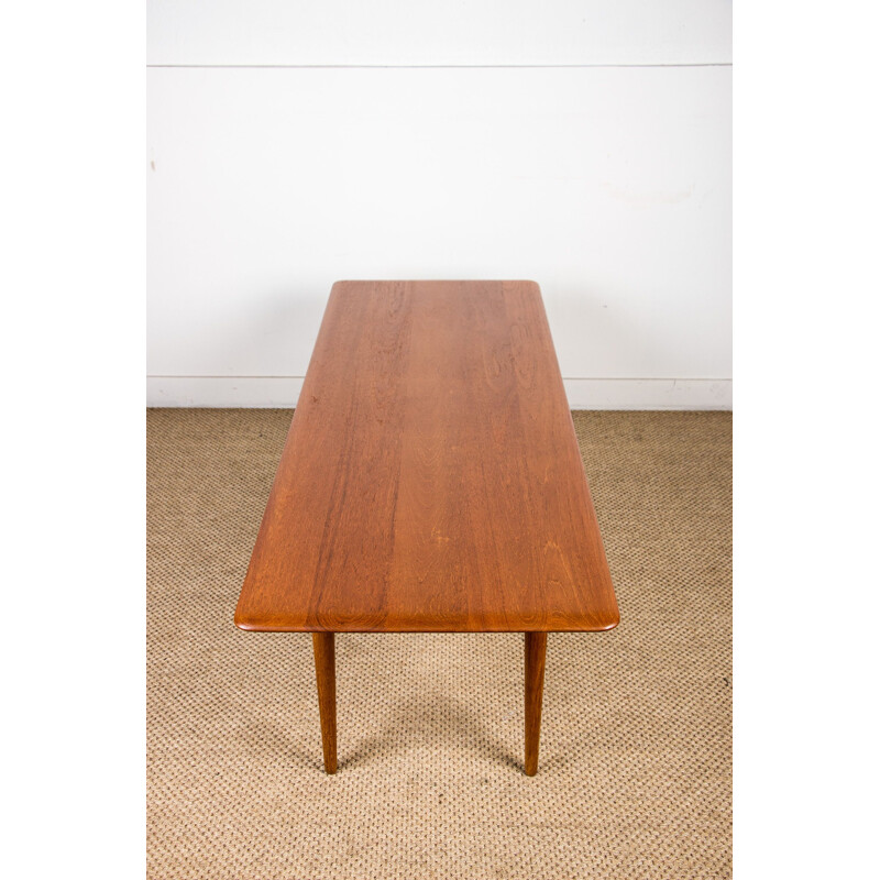 Vintage coffee table 2 levels in Oak and wickerwork model FD 516 by Peter Hvidt and Orla Moolgard for France & Son Danoise 1956