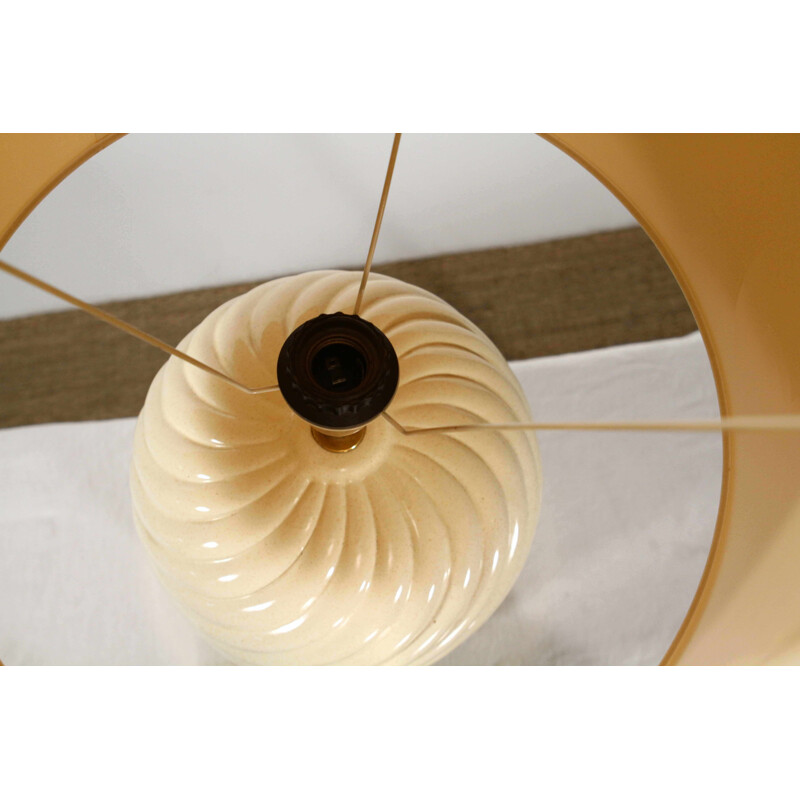 Italian table lamp in cream ceramic and brass, Tommaso BARBI - 1970s