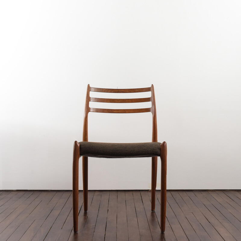 Set van 4 vintage Niels Moller teakhouten stoelen