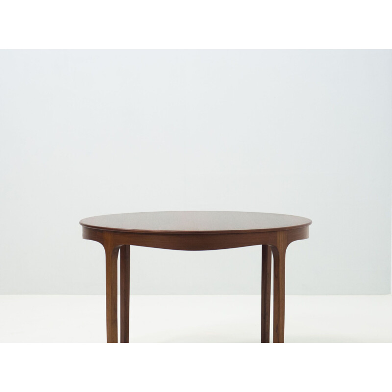 Vintage ViA.J.versen rosewood coffee table by Ole Wanscher