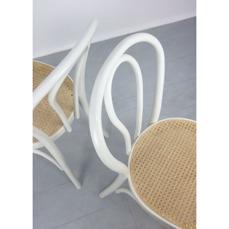 Pair of Vintage N. 218 White Chairs by Michael Thonet