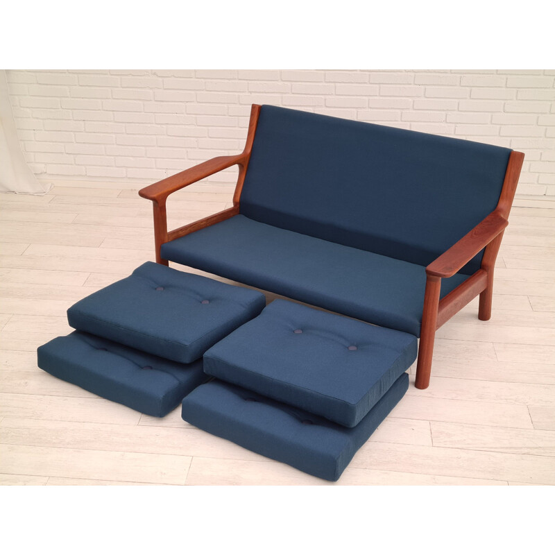 Teca e sofá de lã escandinavos 1970