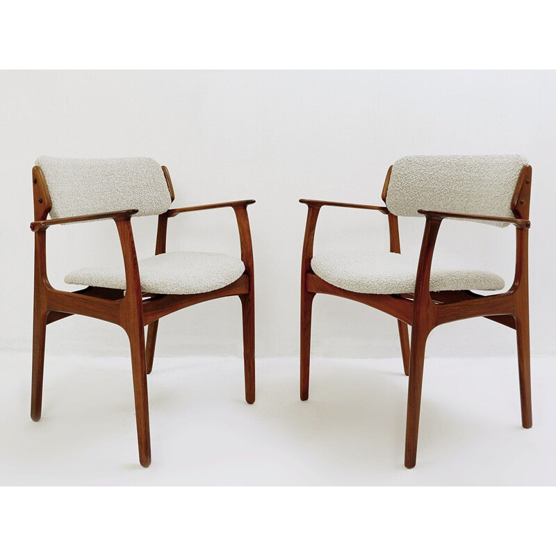  Set of 6 chairs and 2 vintage armchairs by Erik Buch for Oddense Maskinsnedkeri O.D. Møbler Danish 1960s 