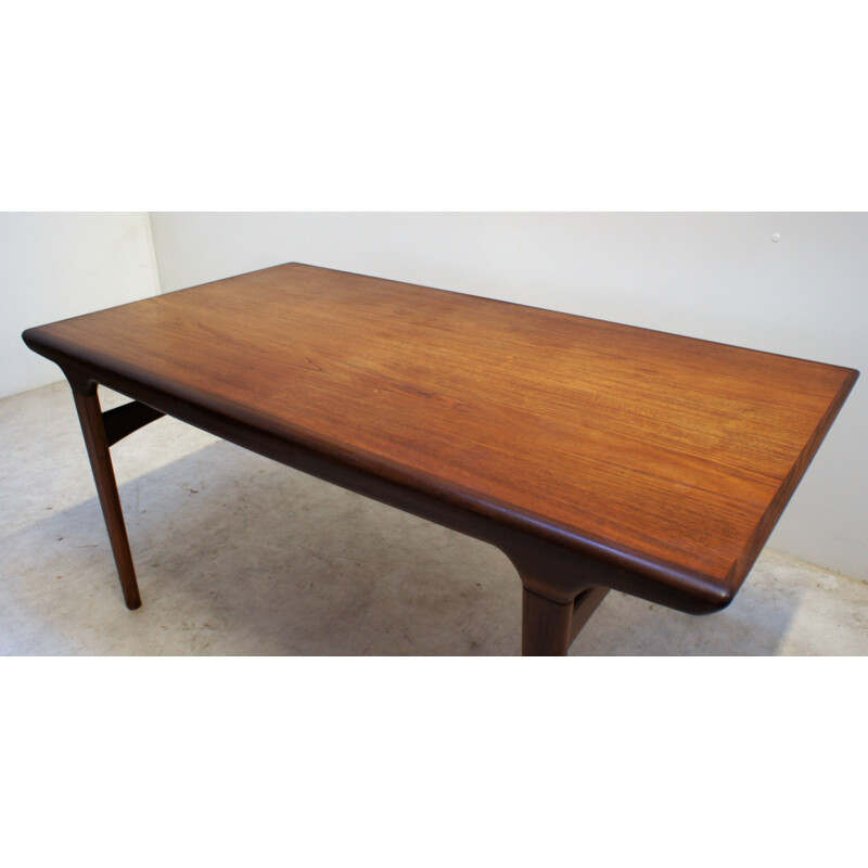 Vintage teak dining table by Johannès Andersen scandinavian 1960s