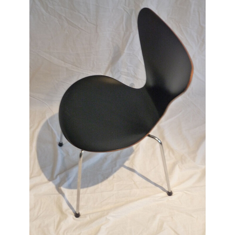 3107 sedia vintage nera Arne Jacobsen