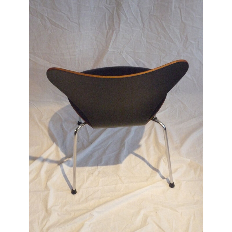 3107 cadeira vintage preta Arne Jacobsen