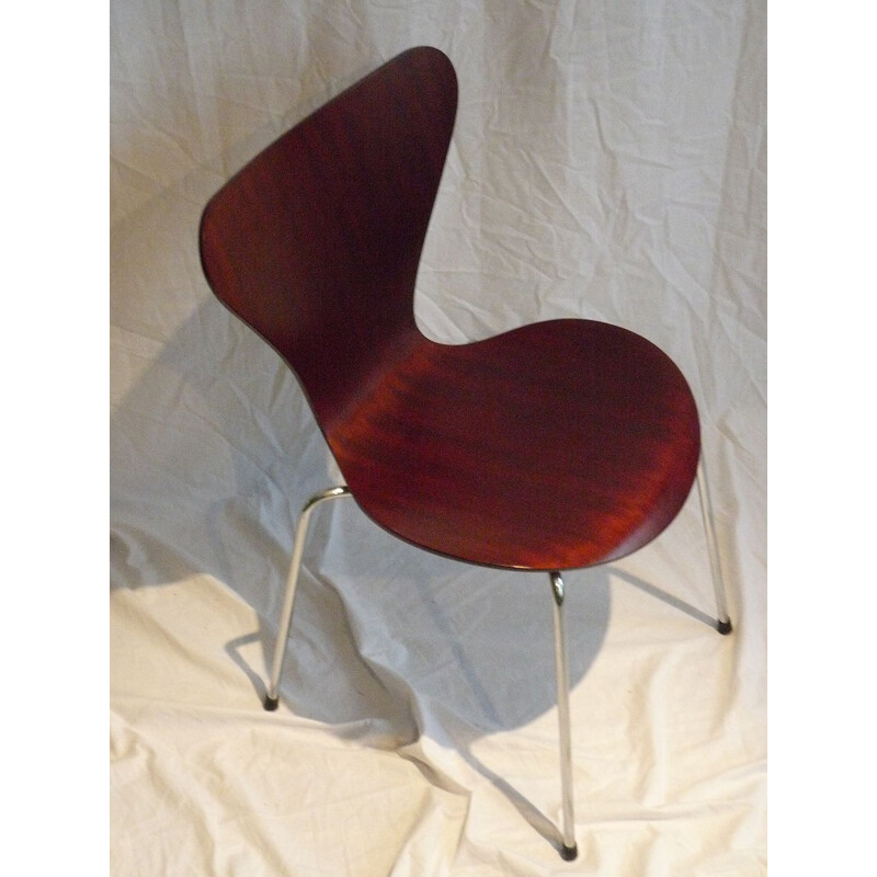 Chaise vintage 3107 Arne Jacobsen en acajou