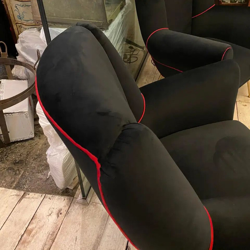 Paar vintage fauteuils van messing en zwart fluweel Italië 1950