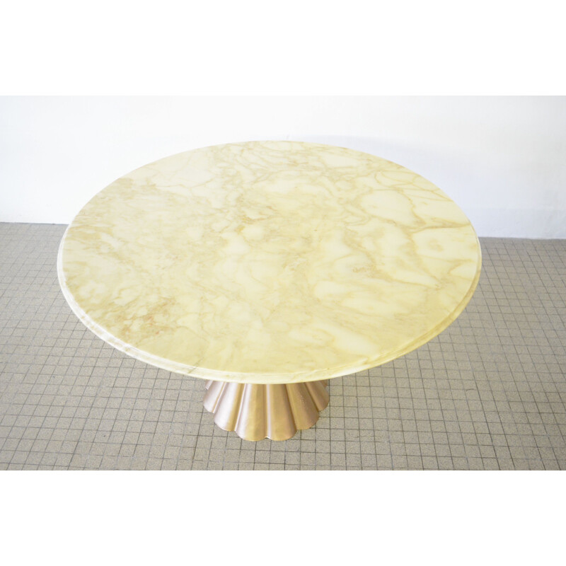 Table à manger vintage Angelo Mangiarotti en marbre et en fonte 1970