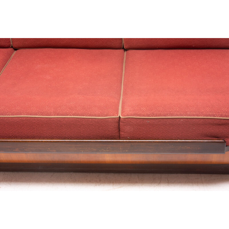 Canapé-lit vintage en noyer par Jindrich Halabala pour UP Zavody 1950