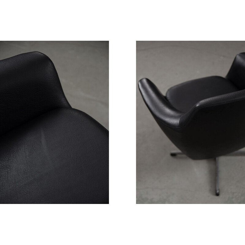 Par de cadeiras giratórias escandinavas pretas vintage 1970